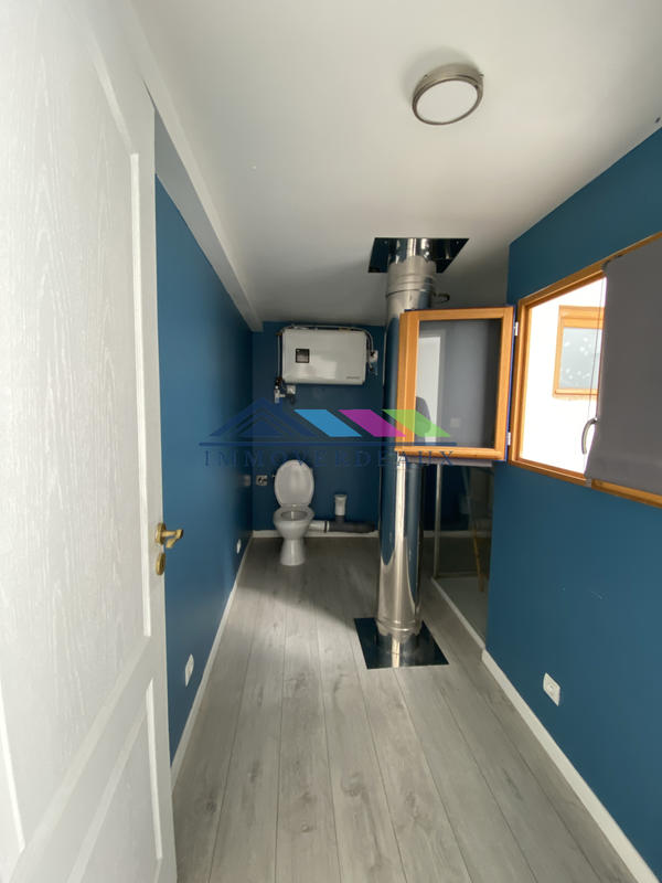 Maison - 239 m² - 7 pièces