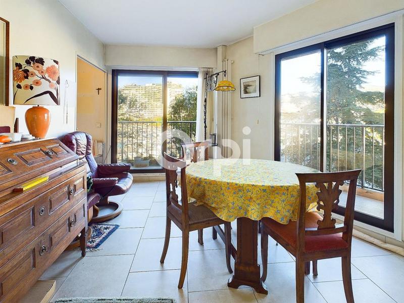 Appartement - 130 m² - 3 pièces