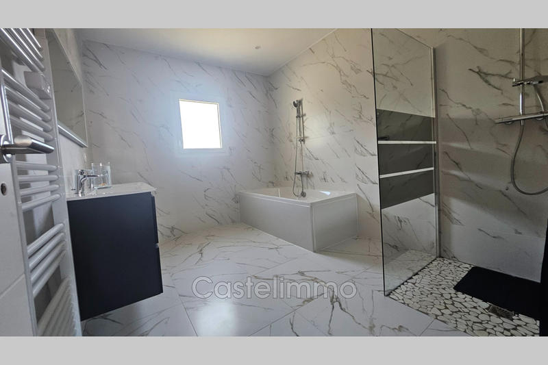 Villa - 125 m² - 5 pièces