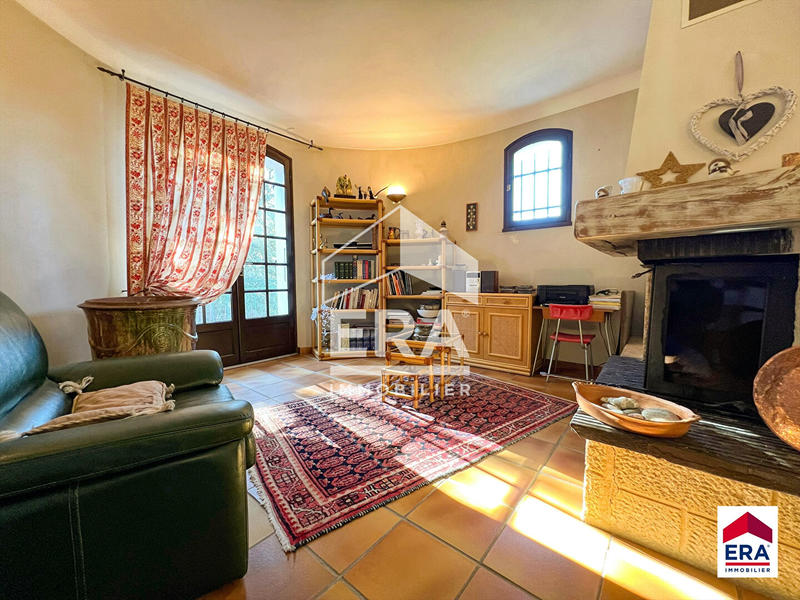 Maison - 222 m² - 6 pièces