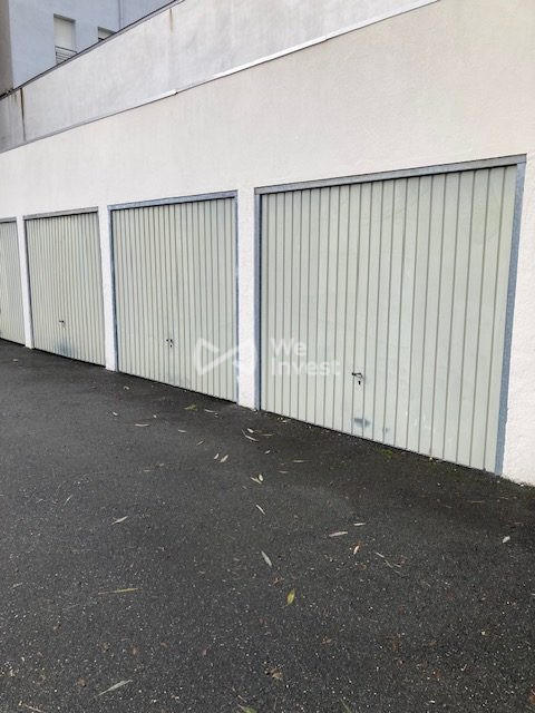 Parking / Garage - 13 m²