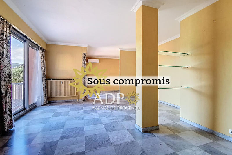 Appartement - 89 m² - 3 pièces