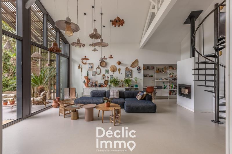 Maison - 200 m² - 7 pièces