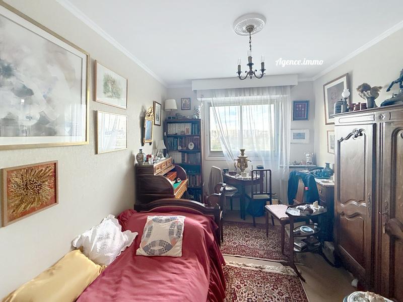 Appartement - 109 m² - 6 pièces