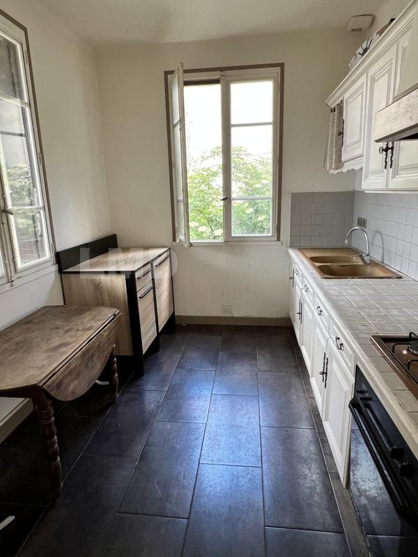 Villa - 170 m² - 10 pièces