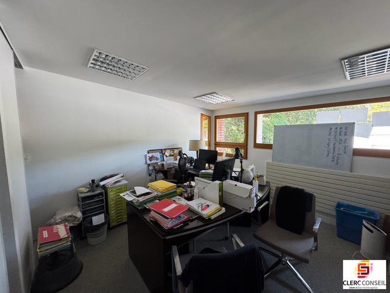 Bureau - 346 m²