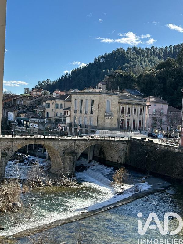 Appartement - 183 m² - 6 pièces