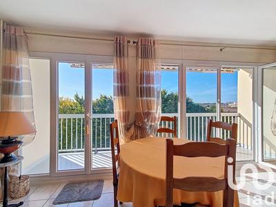 Appartement - 67 m² - 3 pièces