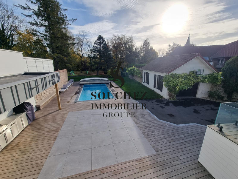 Maison - 170 m² - 8 pièces