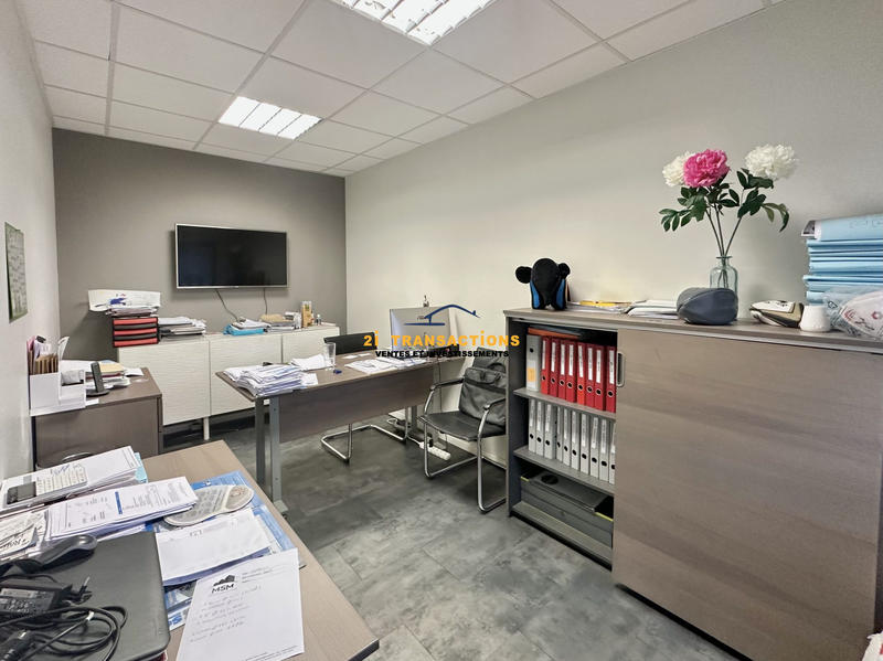 Local d'activités - 267 m²