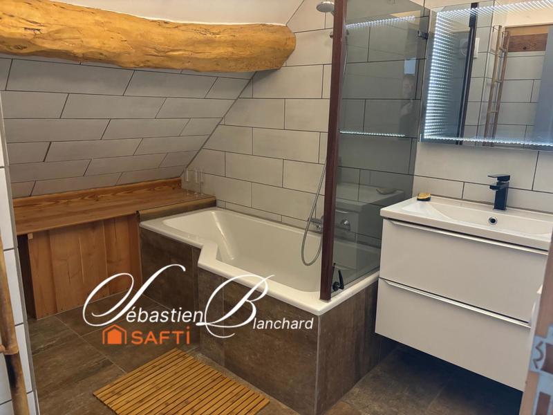 Maison - 136 m² - 8 pièces