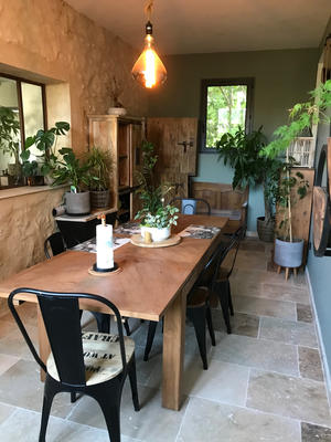 Mas - 530 m² - 8 pièces