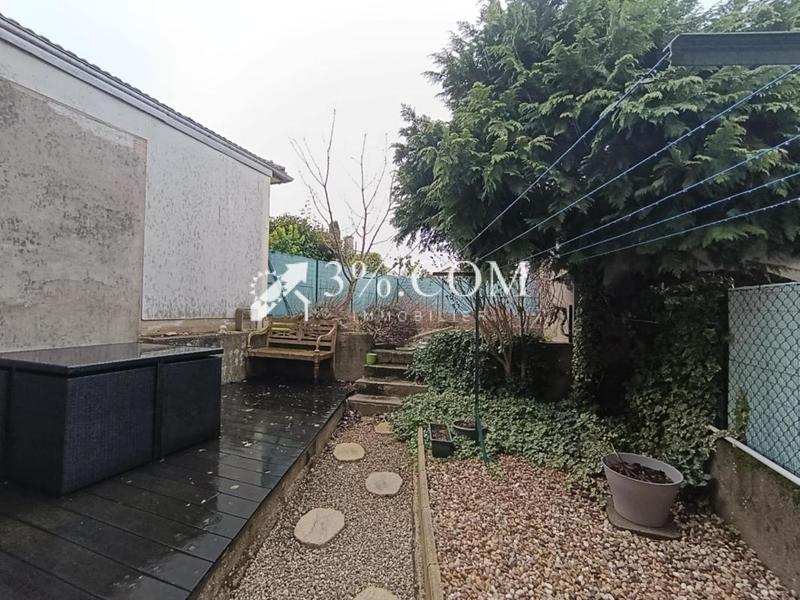 Maison - 96 m² - 7 pièces