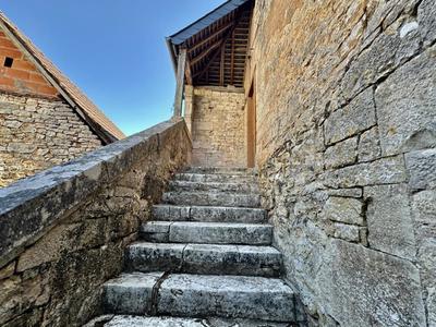 Maison - 154 m² - 9 pièces