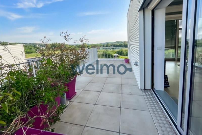 Loft - 175 m² - 5 pièces