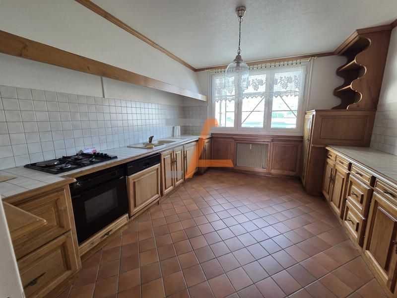 Appartement - 105 m² - 5 pièces