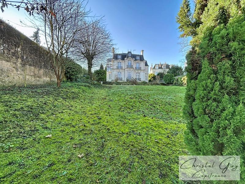 Maison bourgeoise - 337 m² - 10 pièces