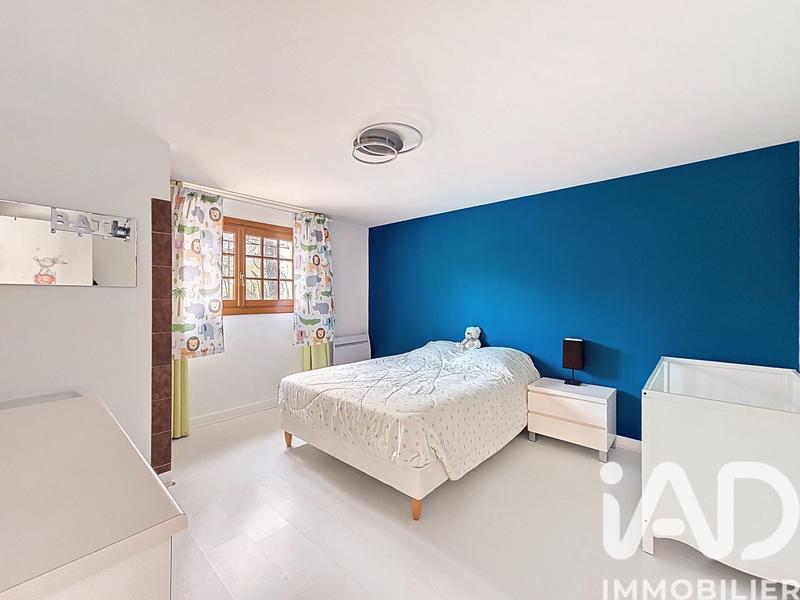 Maison - 330 m² - 13 pièces