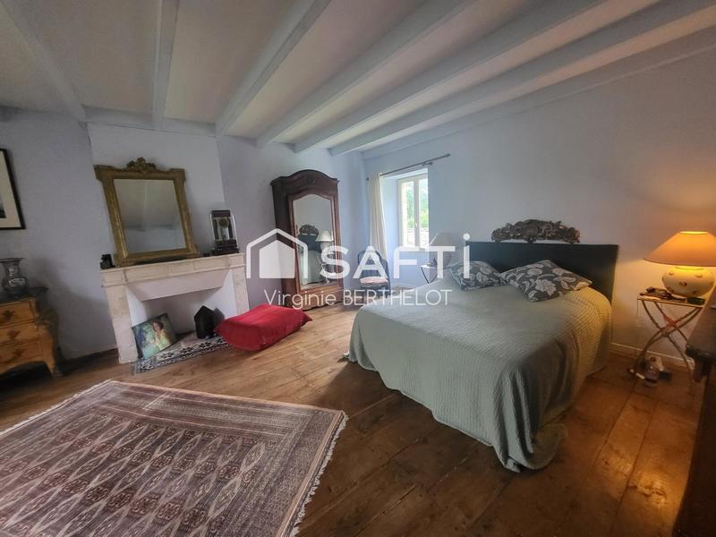 Maison - 268 m² - 8 pièces