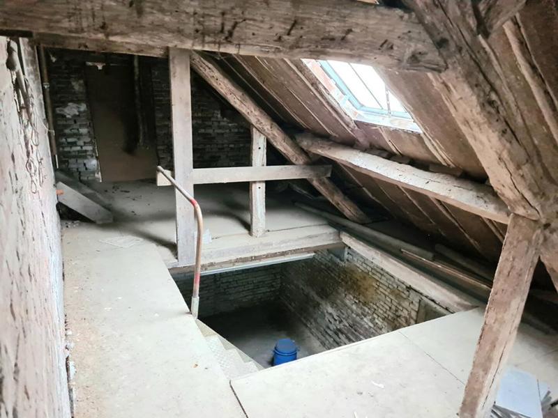 Grange - 195 m² - 2 pièces