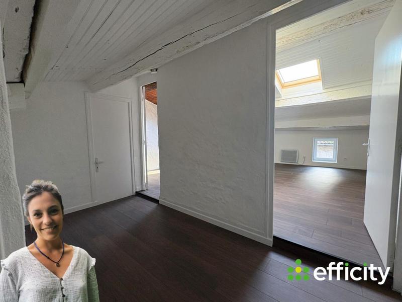 Maison - 93 m² - 5 pièces