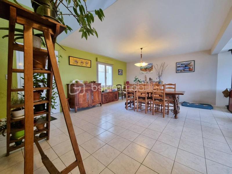 Maison - 169 m² - 7 pièces