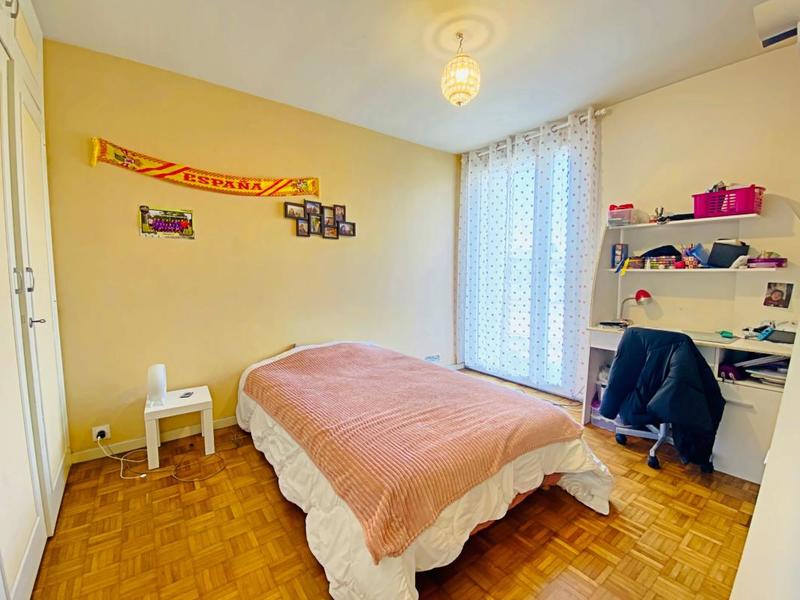 Maison - 88 m² - 4 pièces