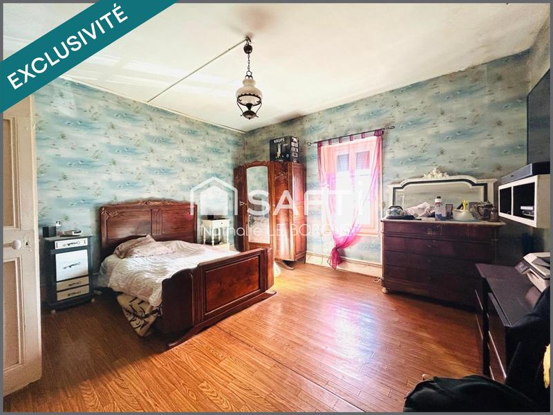 Maison - 235 m² - 4 pièces