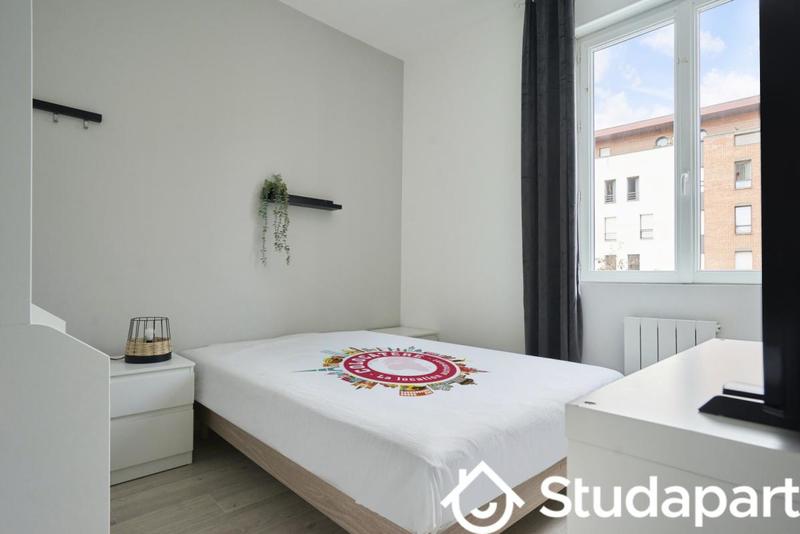 Chambre - 10 m² - 1 pièce