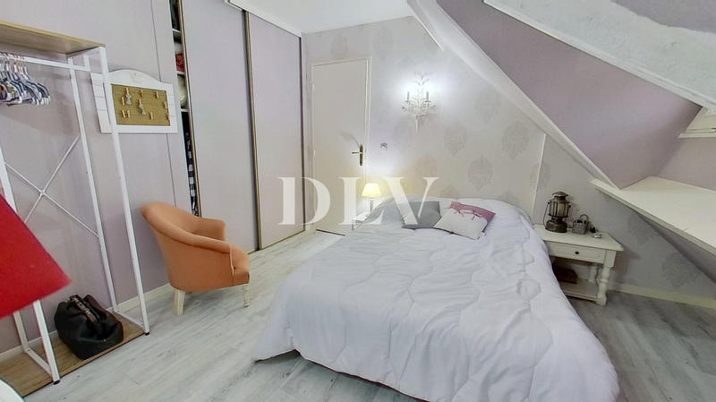 Maison - 194 m² - 6 pièces