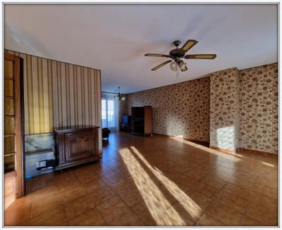 Maison - 200 m² - 5 pièces