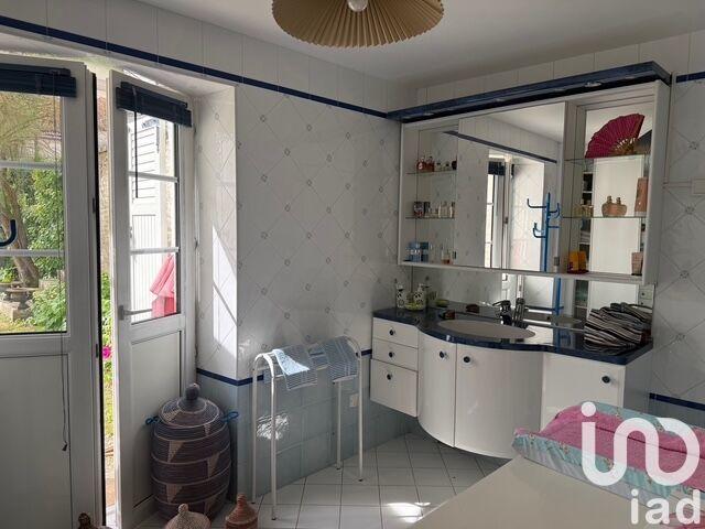 Maison de village - 314 m² - 11 pièces