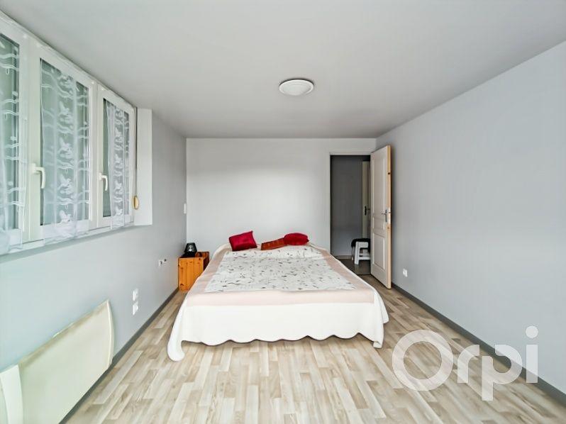 Maison - 278 m² - 10 pièces