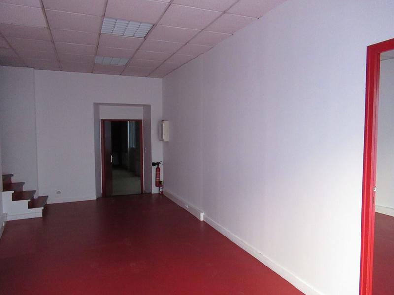 Local commercial - 75 m² - 3 pièces