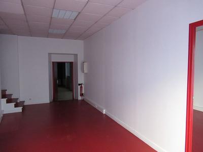 Local commercial - 75 m² - 3 pièces