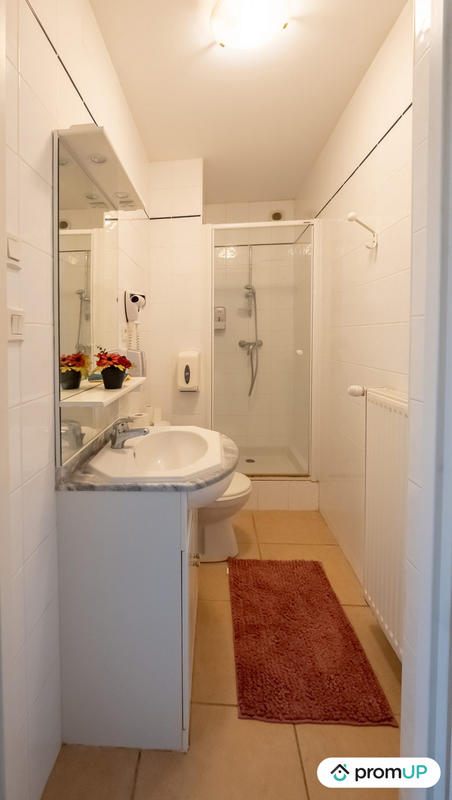 Maison traditionnelle - 260 m² - 8 pièces