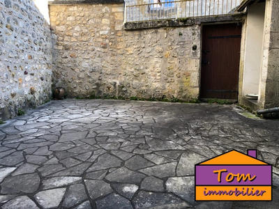 Maison - 140 m² - 5 pièces