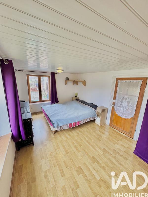 Maison - 213 m² - 8 pièces