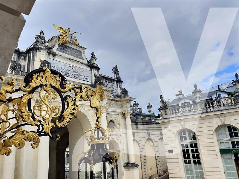 Local commercial - 263 m² - 5 pièces