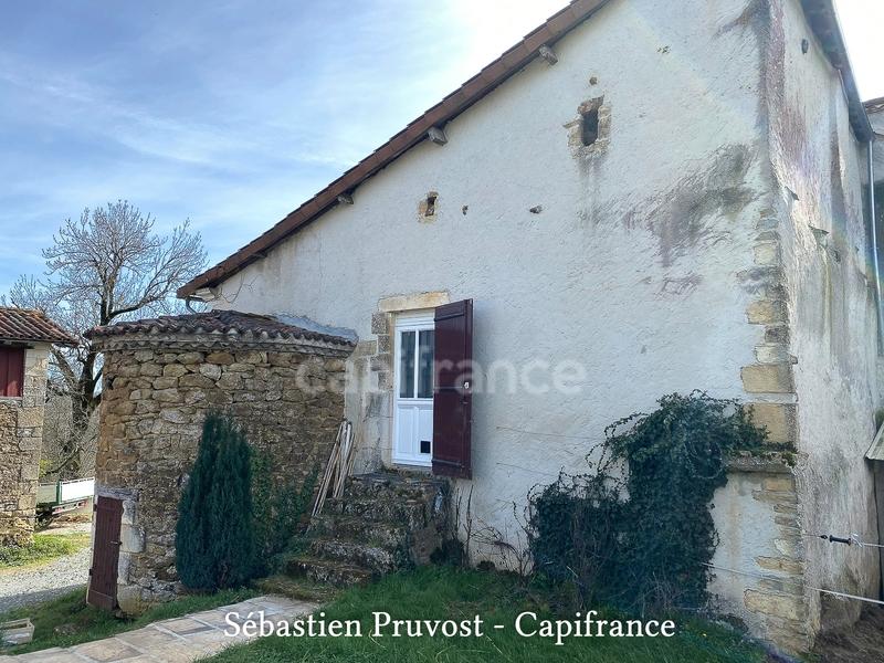 Propriété - 315 m² - 12 pièces