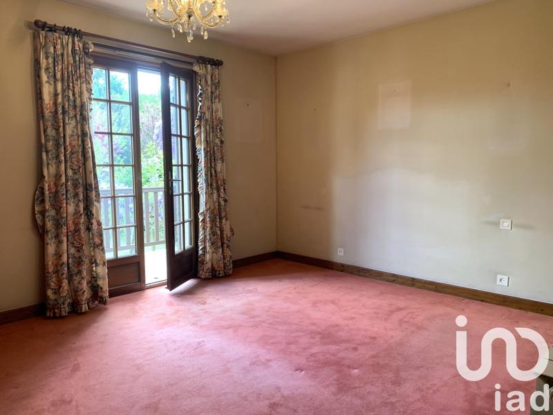 Maison - 200 m² - 7 pièces