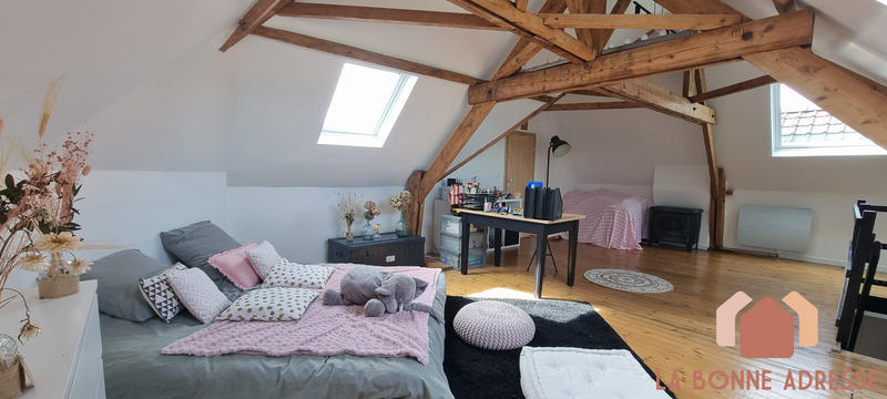 Maison - 251 m² - 7 pièces