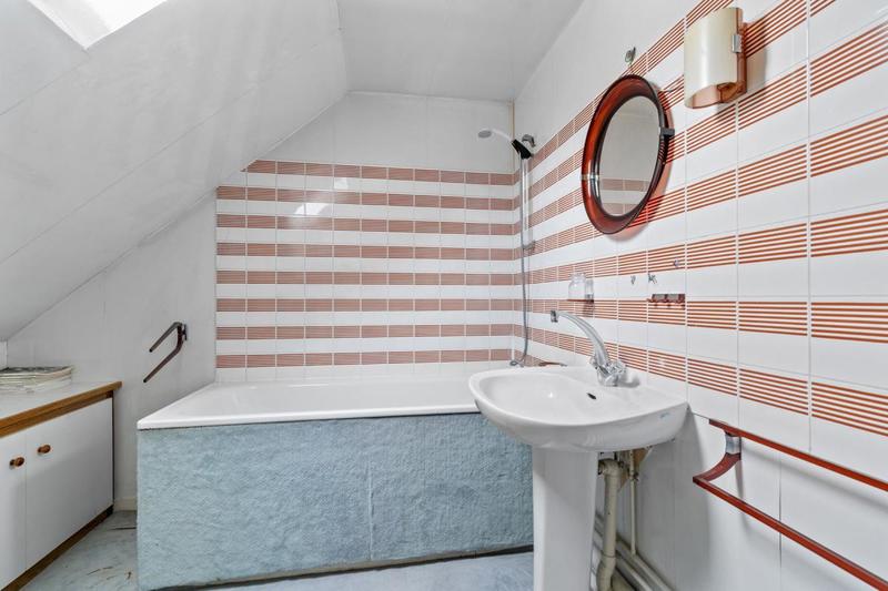 Maison - 160 m² - 8 pièces