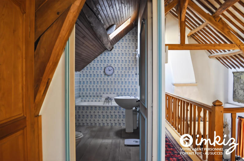 Maison - 436 m² - 14 pièces