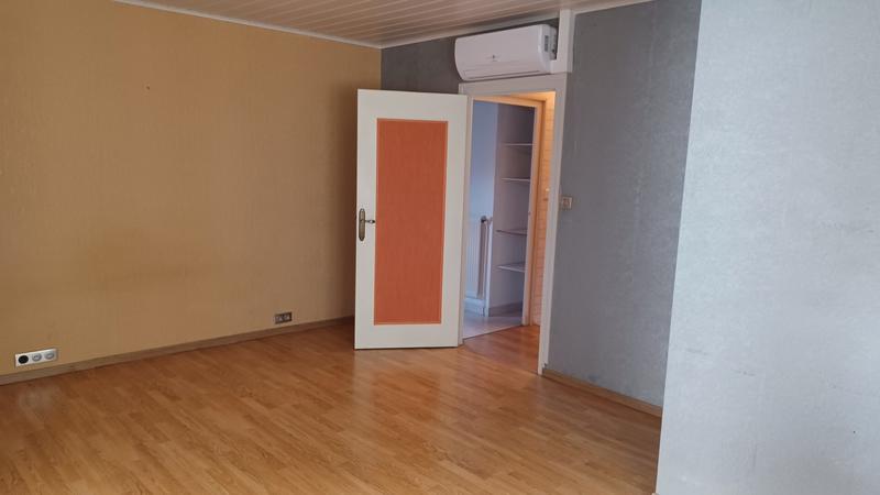 Maison - 101 m² - 6 pièces