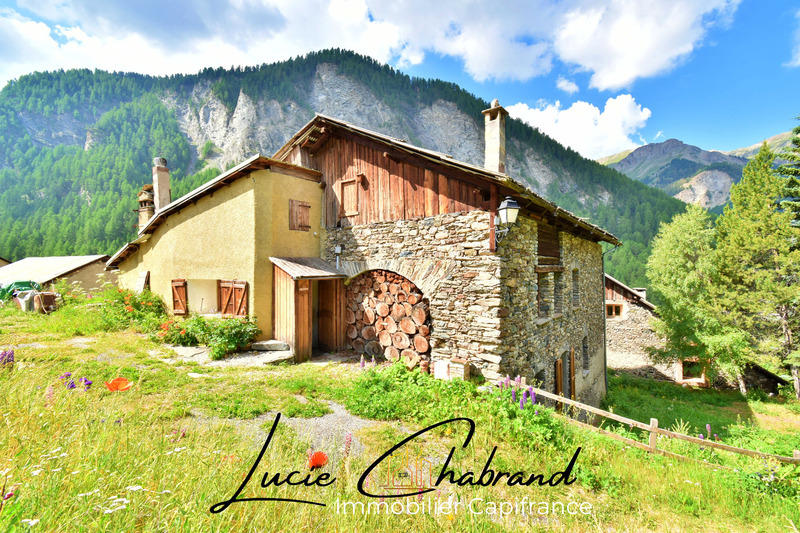 Maison - 194 m² - 10 pièces