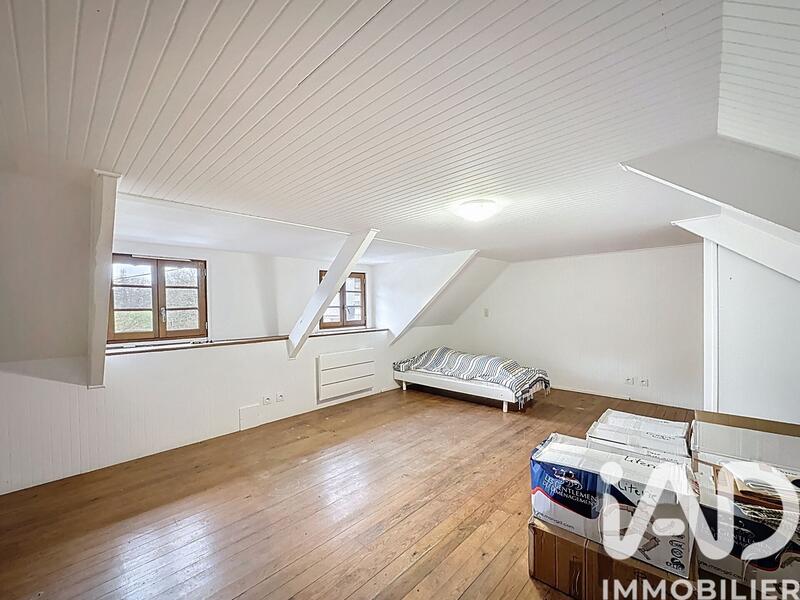 Maison - 209 m² - 8 pièces