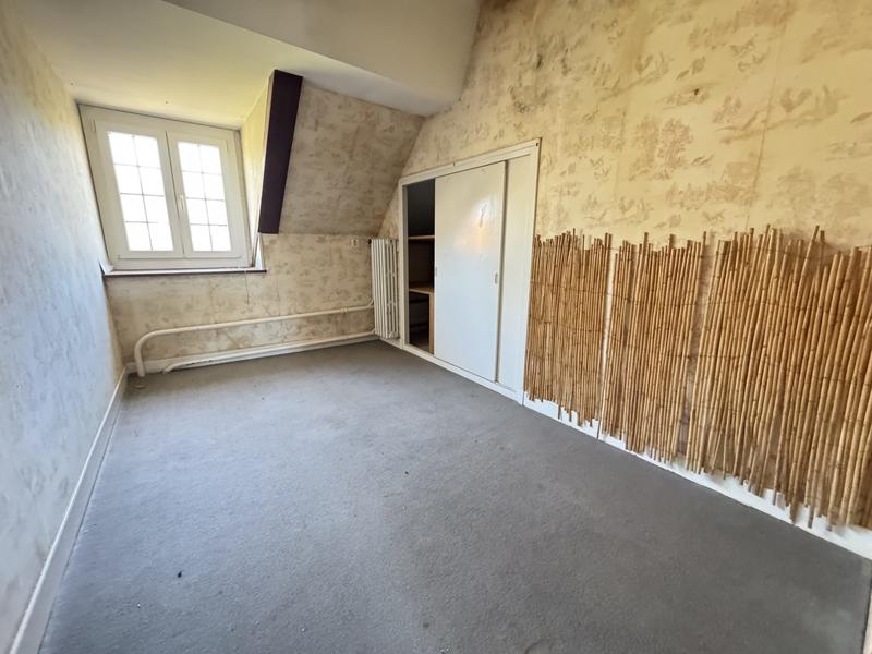 Maison - 298 m² - 8 pièces