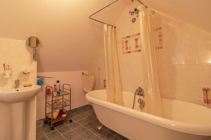 Maison - 161 m² - 8 pièces