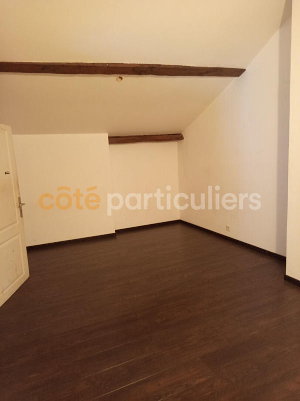 Maison - 210 m² - 10 pièces